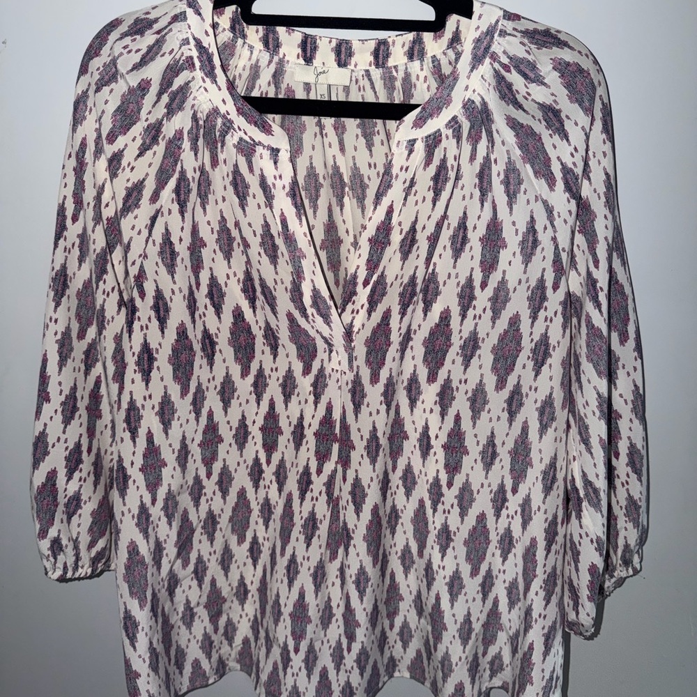 Joie Women’s Cream Printed V-Neck Blouse